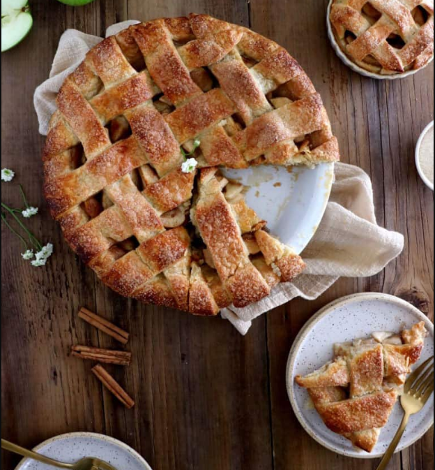 Classic American Apple Pie