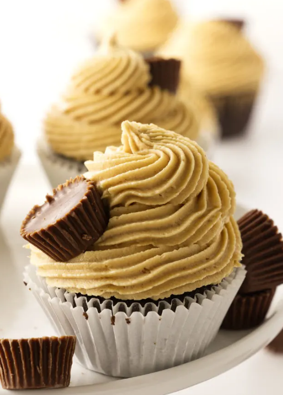 Irresistible Chocolate Peanut Butter Cupcakes