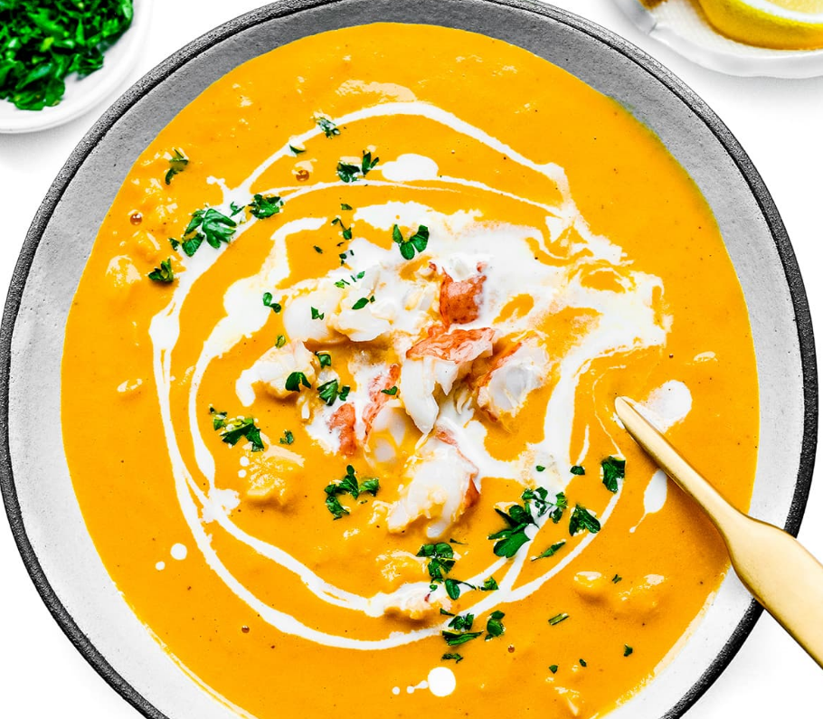 Rich and Creamy Lobster Bisque